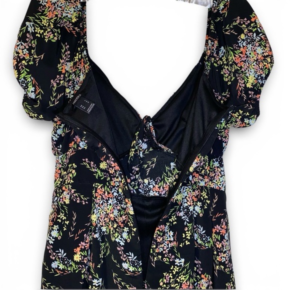 Forever 21 Black Floral Puff Sleeve Dress - Picture 6 of 11